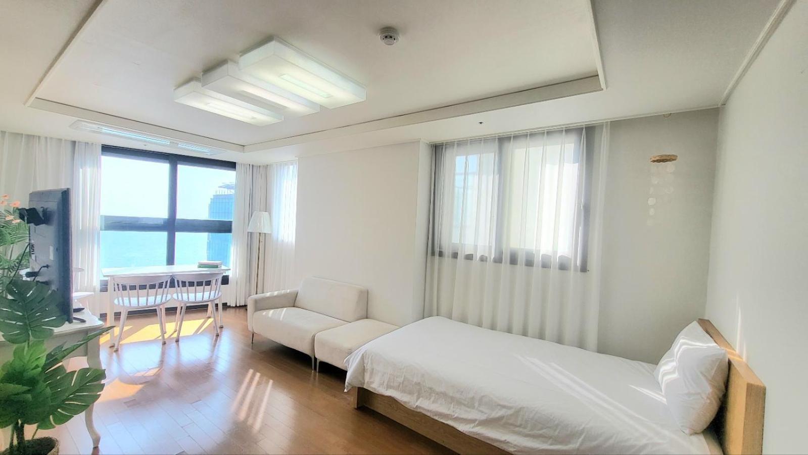 Haeundae Lavender House-Irua Hotel Busan Exterior photo